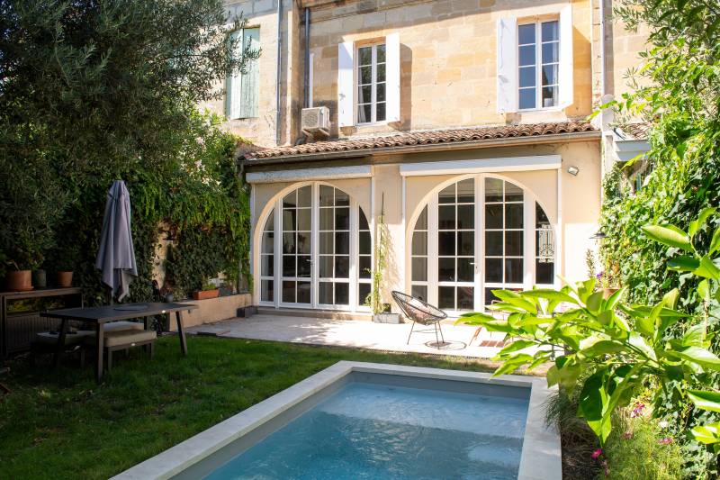 MAISON AVEC JARDIN PLEIN SUD