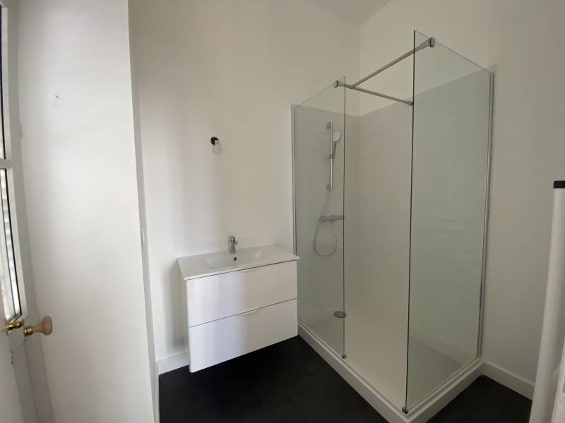 A LOUER APPARTEMENT T2 BORDEAUX - SAINT PIERRE 