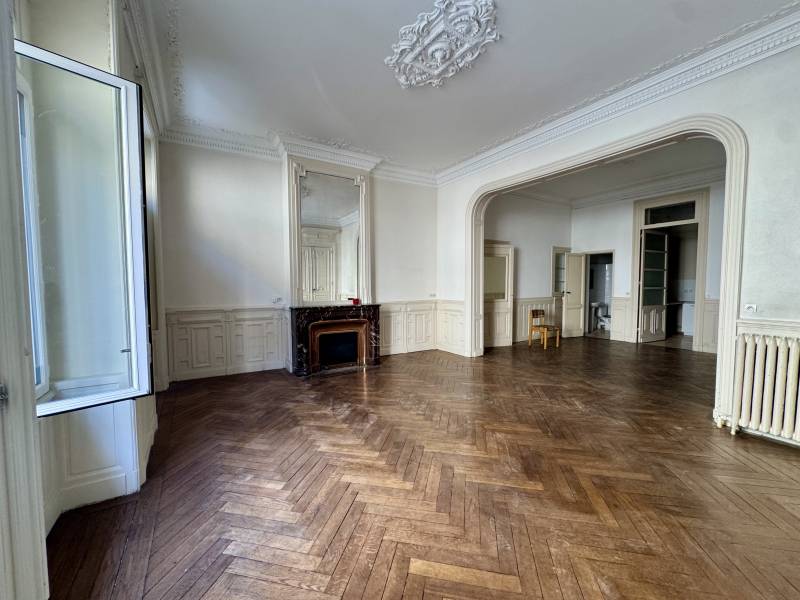 Appartement T1 bis – 60 m² – Bordeaux Saint-Seurin