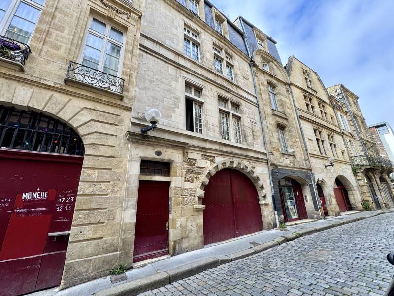 Location appartement T2 meublé à Bordeaux – Quartier Saint-Michel / Porte de Bourgogne