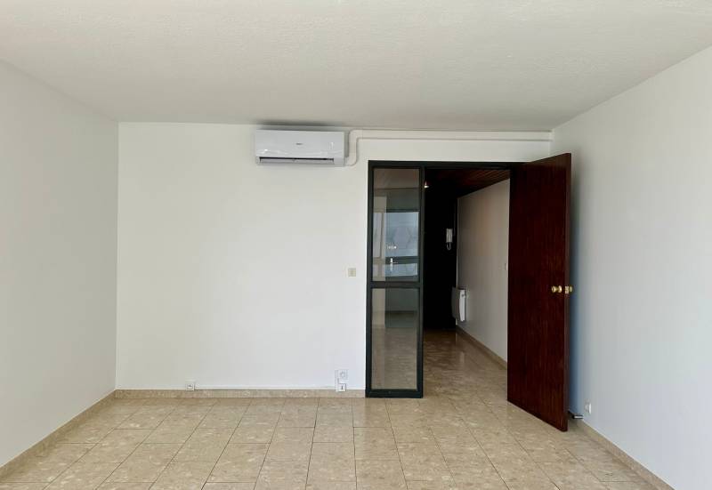 Location T3 Bordeaux Mériadeck – Appartement lumineux avec loggia et bureau