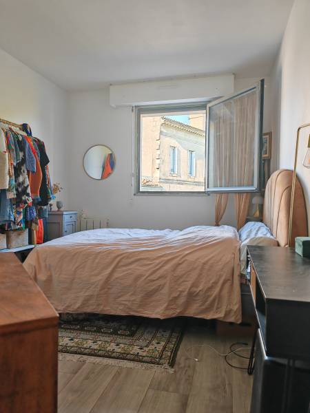 APPARTEMENT AVEC CHAMBRE SEPAREE