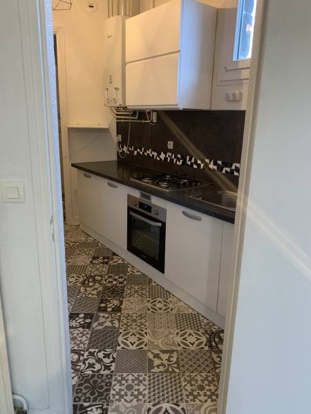 Appartement T3 de charme à louer à Bordeaux centre – Place Gambetta – Parking