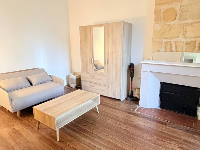 A LOUER STUDIO BORDEAUX - SAINT SEURIN MEUBLE