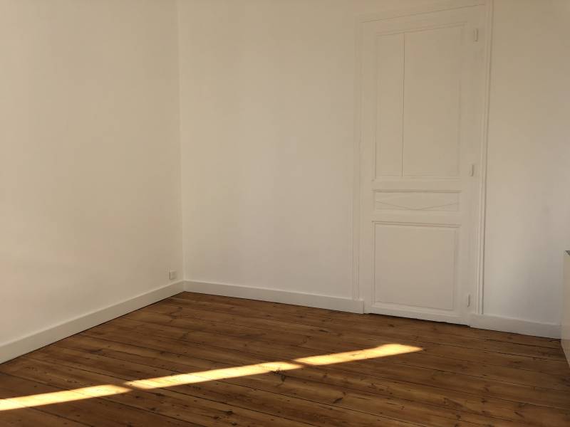 A LOUER APPARTEMENT T2 BORDEAUX - SAINT PIERRE 