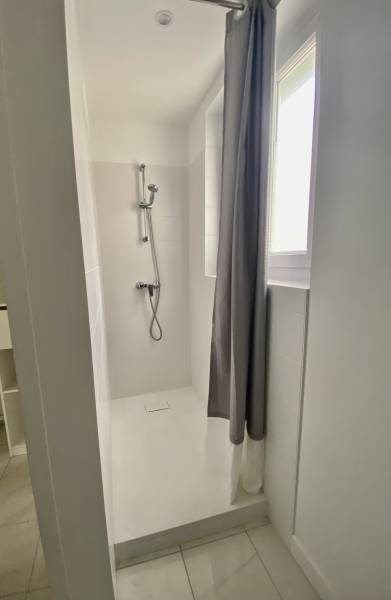 Location studio – Quartier Saint-Michel, Bordeaux (33000)