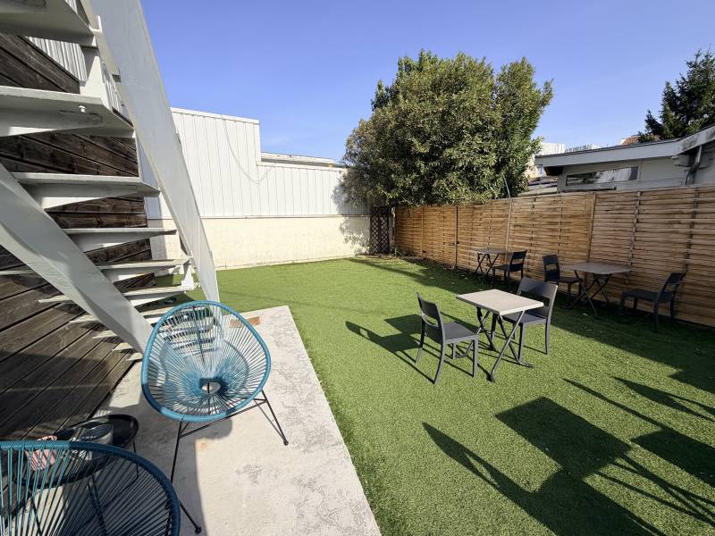 Location Local Commercial – Café / Restauration – 60 m² + Terrasse 100 m² – Le Bouscat (33)