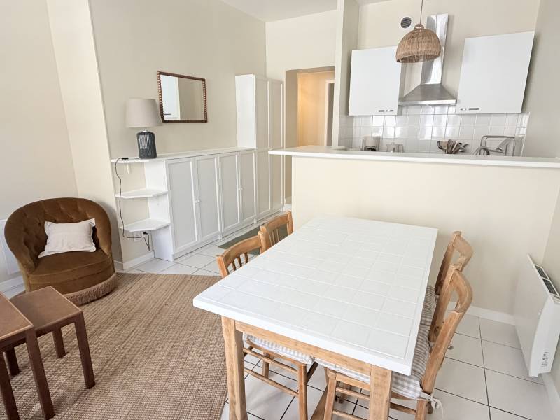 Location T2 meublé Bordeaux centre – 38m² avec cour privative –  rue de Pessac
