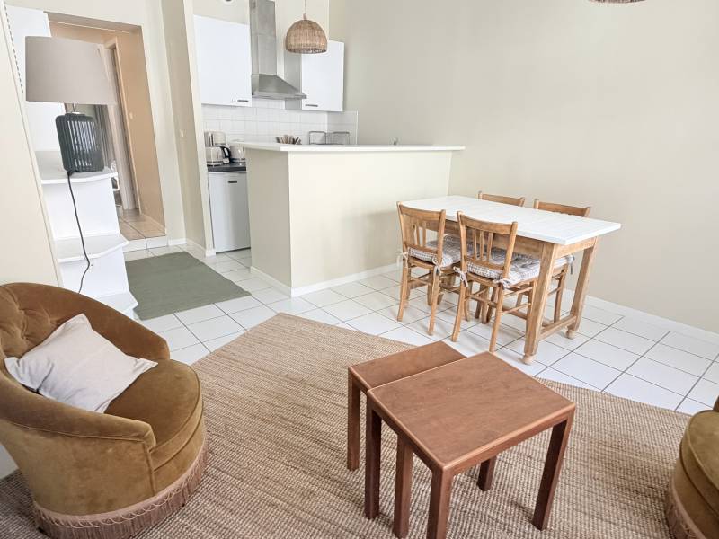 Location T2 meublé Bordeaux centre – 38m² avec cour privative –  rue de Pessac