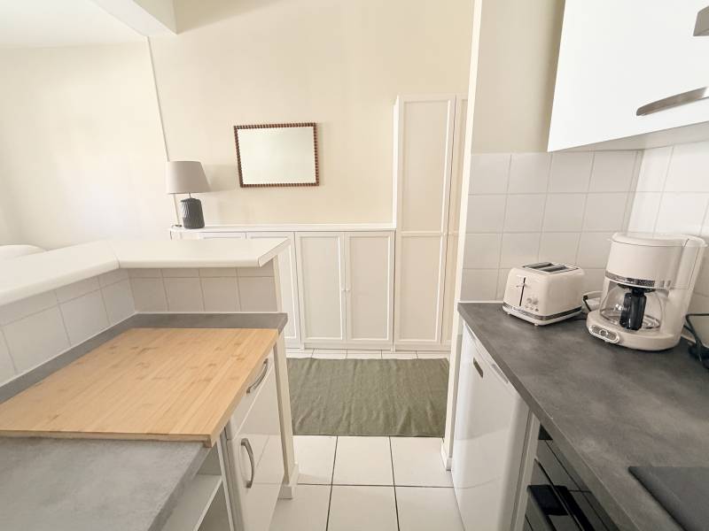 Location T2 meublé Bordeaux centre – 38m² avec cour privative –  rue de Pessac