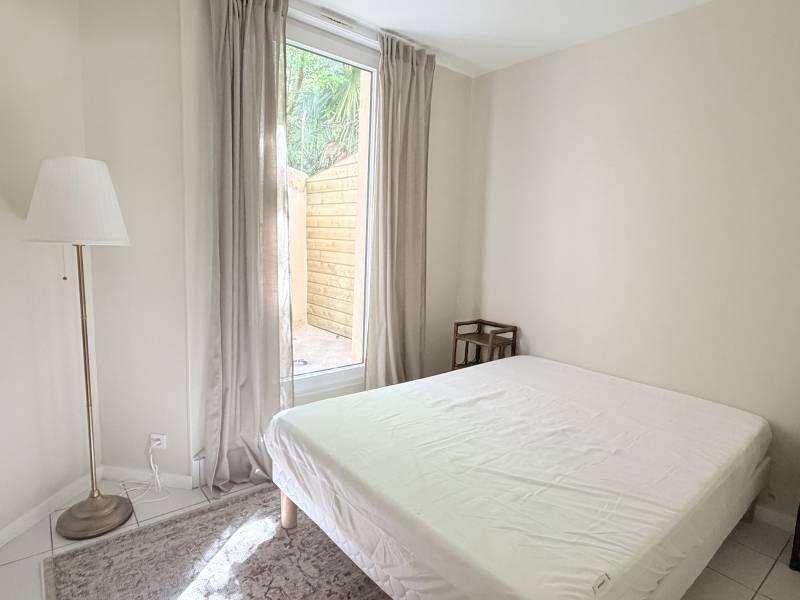 Location T2 meublé Bordeaux centre – 38m² avec cour privative –  rue de Pessac