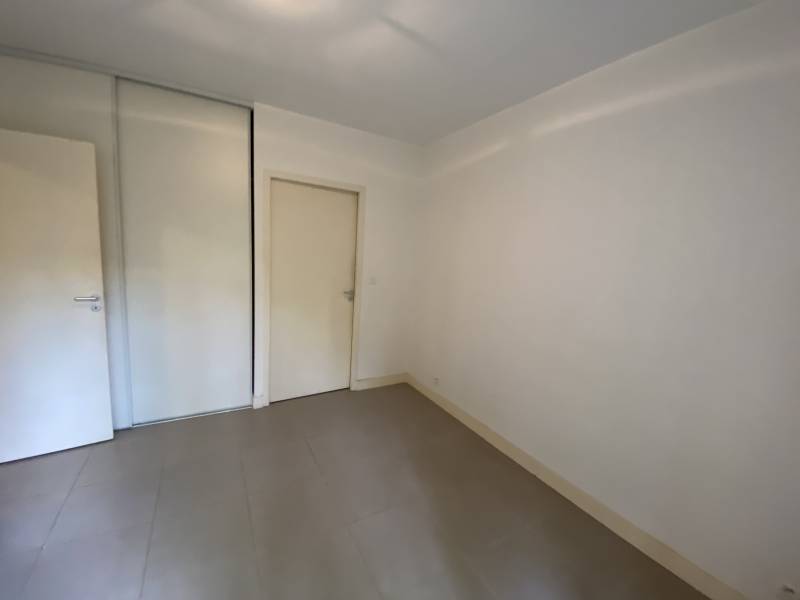 Studio avec terrasse à louer