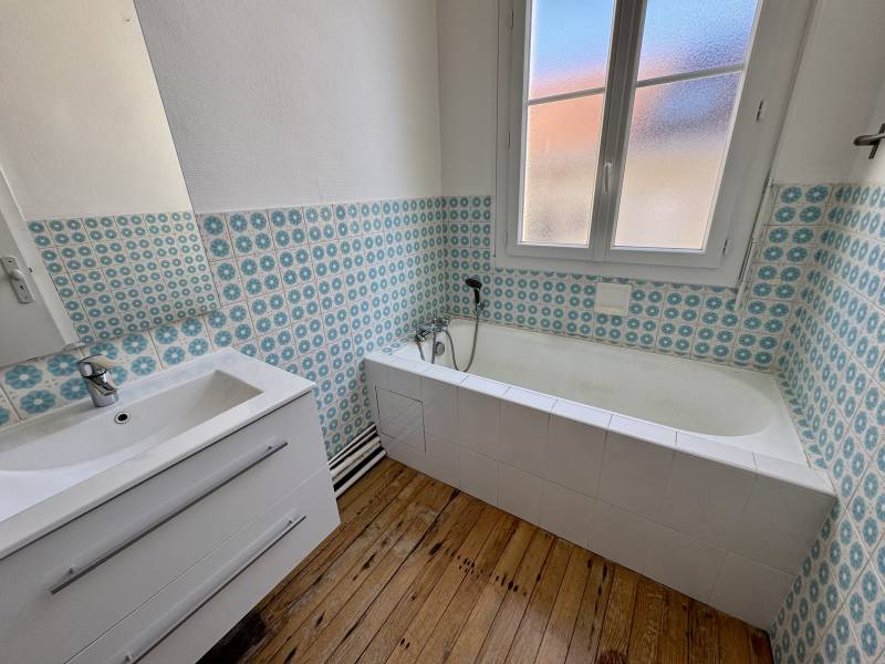 A LOUER MAISON T5 BORDEAUX - JARDIN PUBLIC 