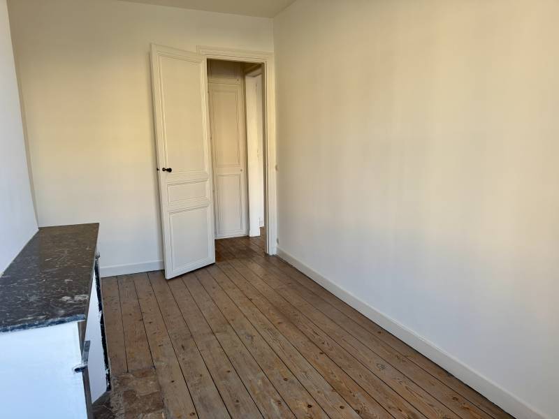 Superbe 3 pièces rénové, au cœur du Palais Gallien