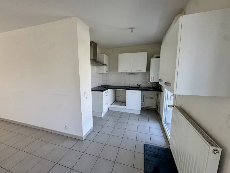 À louer – Appartement T3 en rez-de-chaussée avec balcon –PARKING-4 Mérignac Capeyron