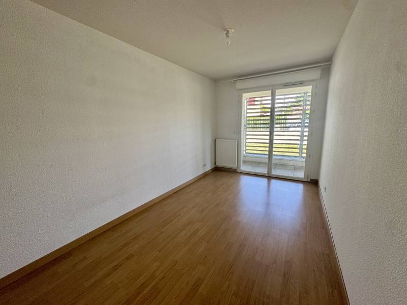 À louer – Appartement T3 en rez-de-chaussée avec balcon –PARKING-4 Mérignac Capeyron