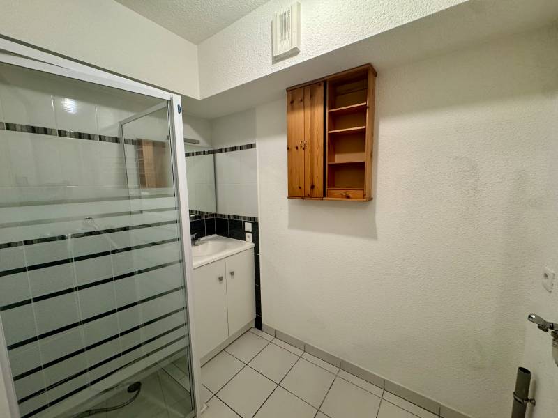 À louer – Appartement T3 en rez-de-chaussée avec balcon –PARKING-4 Mérignac Capeyron