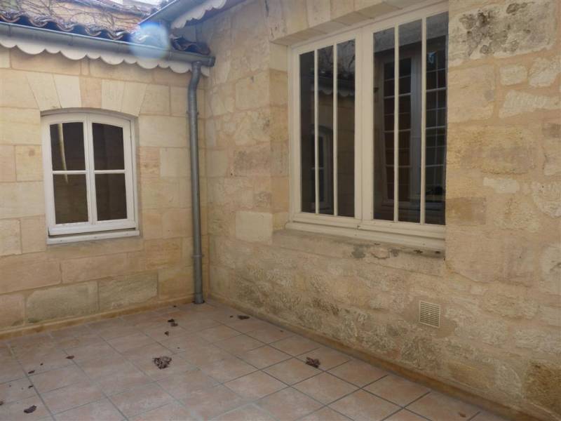 Location Maison avec jolie cour extérieur