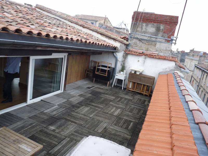 A LOUER STUDIO BORDEAUX - CHARTRONS 