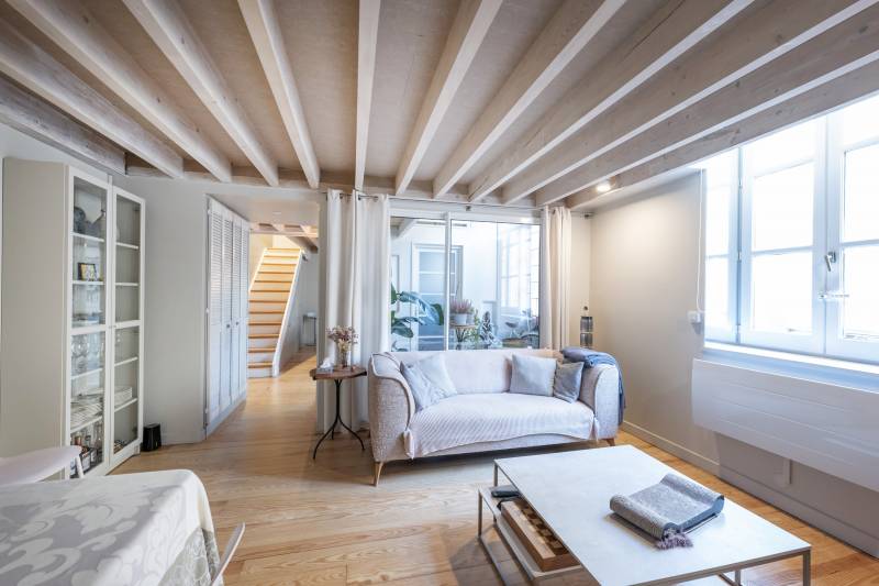 APPARTEMENT 5 PIECES TROIS CHAMBRES PARKING BORDEAUX SAINT-SEURIN  