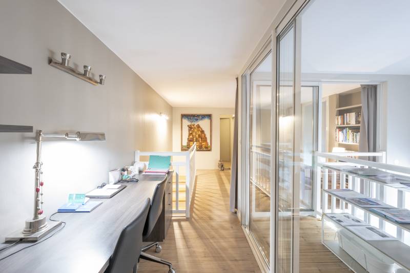 APPARTEMENT 5 PIECES TROIS CHAMBRES PARKING BORDEAUX SAINT-SEURIN  