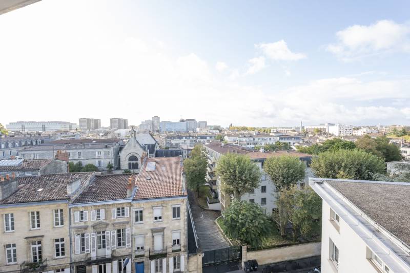BORDEAUX CENTRE A VENDRE APPARTEMENT BALCON