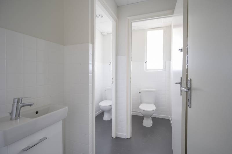 A LOUER BUREAUX BORDEAUX - SAINT SEURIN 