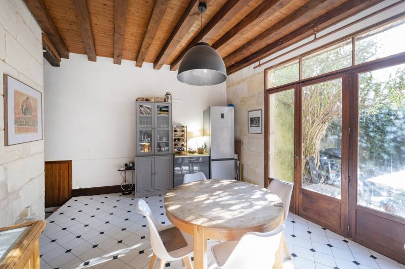 <h4> MAISON EN PIERRE AVEC TRAVAUX SAINT SEURIN </h4>