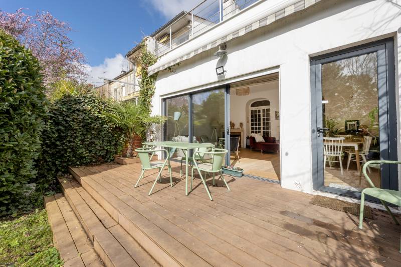 A VENDRE GRANDE MAISON BORDEAUX PROCHE CENTRE