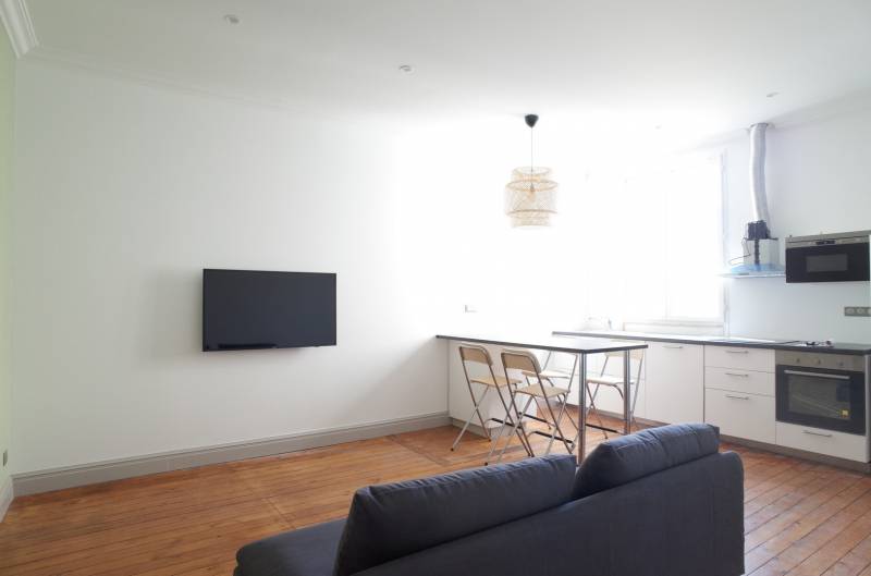 A LOUER T3 MEUBLE PORTE DIJEAU