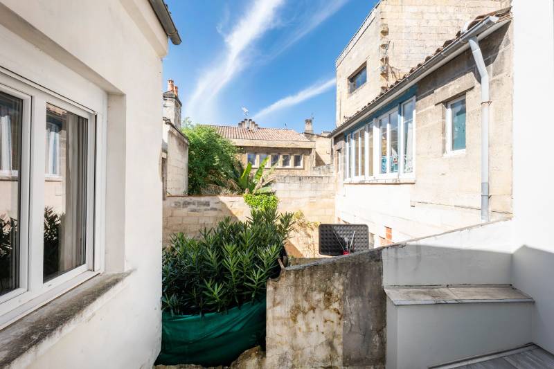 Appartement meublé avec mezzanine – Bordeaux SAINTONGE