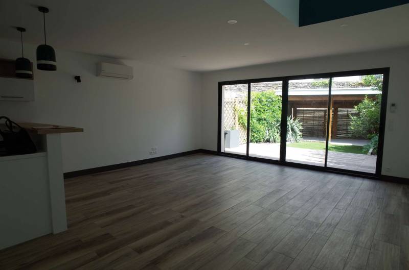 A LOUER MAISON INDIVIDUELLE EN PIERRE