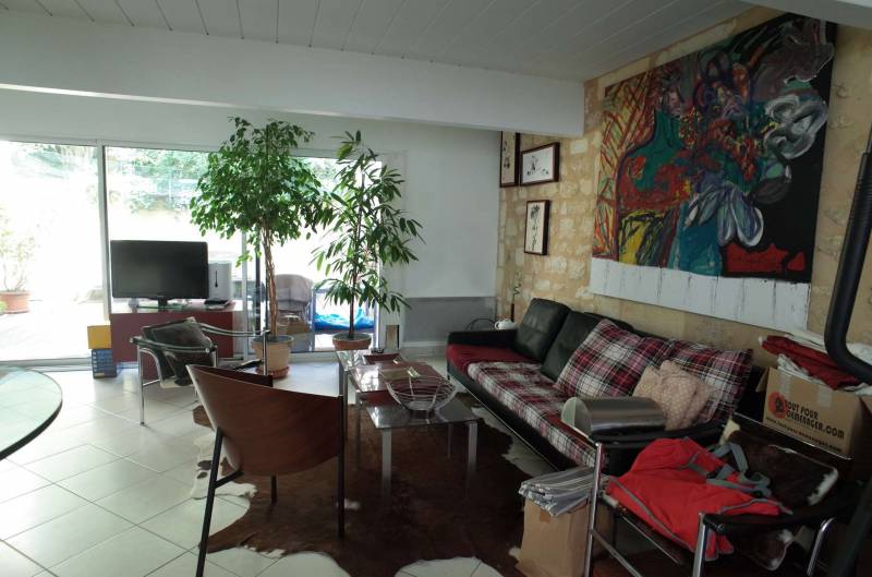 A LOUER MAISON DANS LE QUARTIER DE BORDEAUX SAINT SEURIN