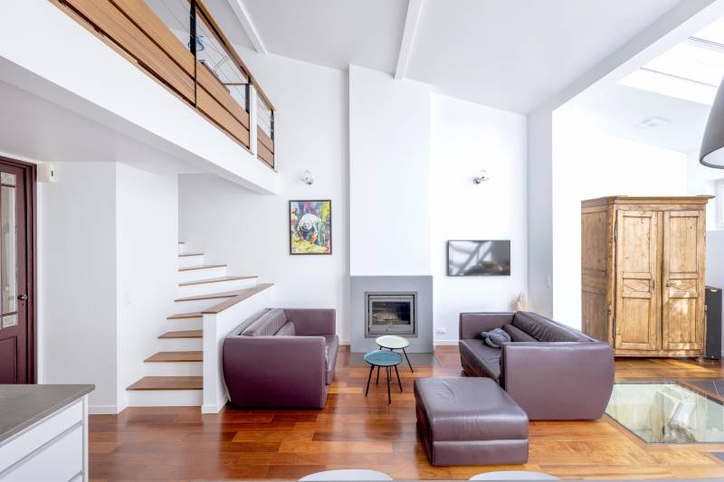 BORDEAUX A VENDRE MAISON AVEC EXTERIEUR CHARME PRESTATIONS ANCIENNES