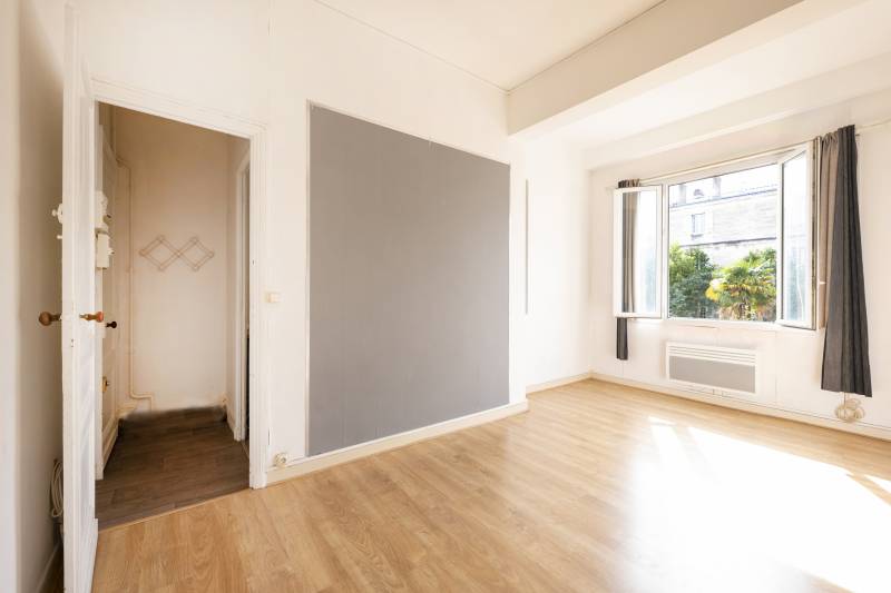 A VENDRE APPARTEMENT 1 PIECE 30M² BORDEAUX SAINT-SEURIN