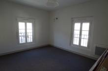 Location T2, dans immeuble pierre