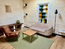 Appartement  T2-Bis - meublé de 53 m² avec poêle à bois et deux salles d’eau à louer à Bordeaux