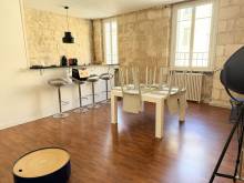 Location T3 meublé 91 m² à Bordeaux – Charme de l’ancien – Cours de la Martinique