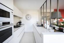 MAISON ENTIEREMENT RENOVEE AVEC PISCINE BARRIERE DE PESSAC/PARC LESCURE 6 PIECES 132M²