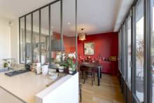 MAISON ENTIEREMENT RENOVEE AVEC PISCINE BARRIERE DE PESSAC/PARC LESCURE 6 PIECES 132M²