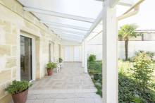 <h5> MAISON EN PIERRE AVEC JARDIN GARAGE STATIONNEMENT </h5>