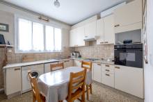 grand appartement T3 croix blanche avec garage