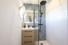 MAISON EN PIERRE AVEC JARDIN ET PISCINE