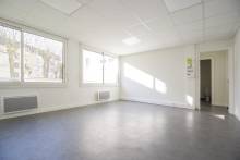 LOCATION BUREAUX – 39 m² – BORDEAUX SAINT-SEURIN