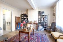 MAISON EN PIERRE AVEC JARDIN SUD