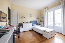 BORDEAUX BEL IMMEUBLE PRESTIGE A VENDRE