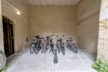 A VENDRE APPARTEMENT BORDEAUX 2 CHAMBRES IMMEUBLE EN PIERRE