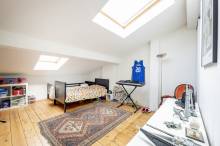 DEUX  MAISONS - UN JARDIN UNE PISCINE BORDEAUX SAINT-GENES BARR. de PESSAC  / ORNANO