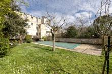 DEUX  MAISONS - UN JARDIN UNE PISCINE BORDEAUX SAINT-GENES BARR. de PESSAC  / ORNANO