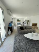 LE BOUSCAT A VENDRE MAISON 5 CHAMBRES AVEC GARAGE GRAND JARDIN 400m² AVEC PISCINE